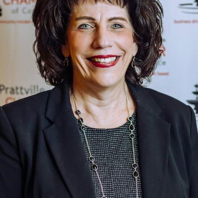 Patty VanderWal Headshot